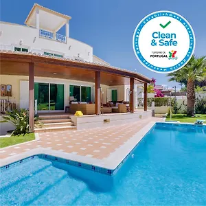 https://onj-vilamoura.hotelaalgarve.com