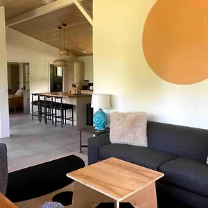 https://seaside-house-and-aloha-bungalow.hotelsinhawaii.org