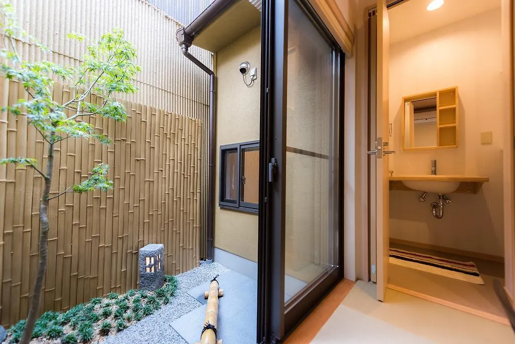 Yuenshe Higashi Hongan-Ji Villa Kyoto Japan
